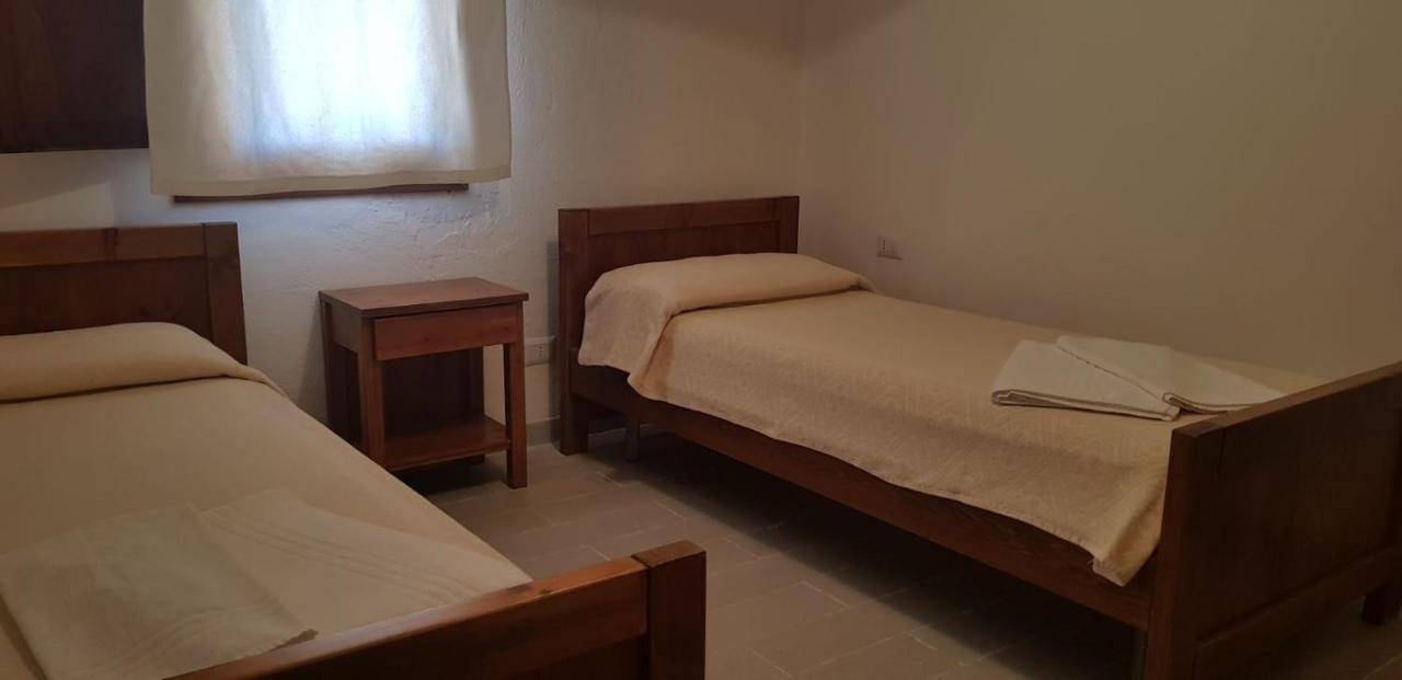 גולפו אראנצ'י Residence Spiaggia Bianca מראה חיצוני תמונה