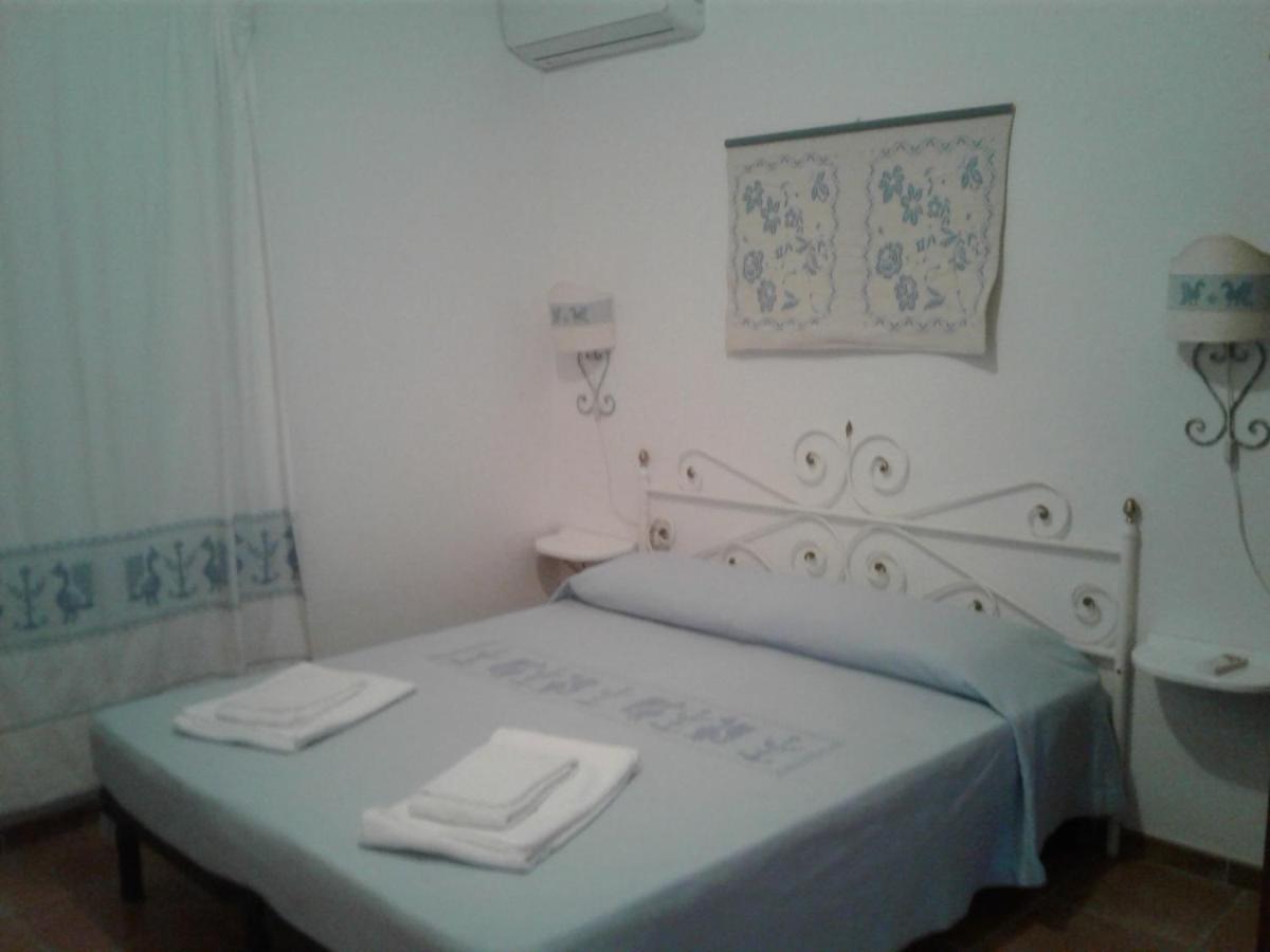 גולפו אראנצ'י Residence Spiaggia Bianca מראה חיצוני תמונה