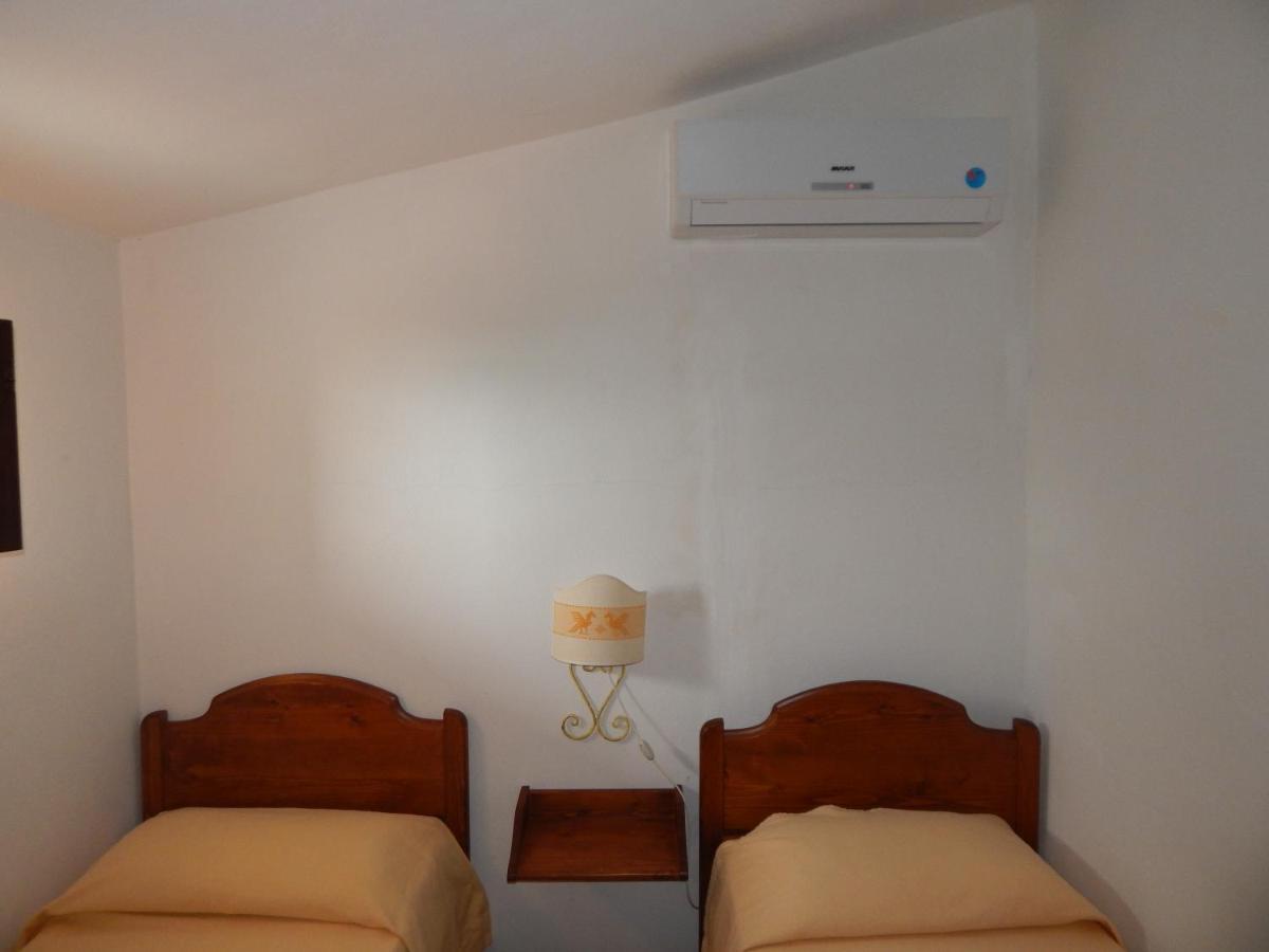 גולפו אראנצ'י Residence Spiaggia Bianca מראה חיצוני תמונה