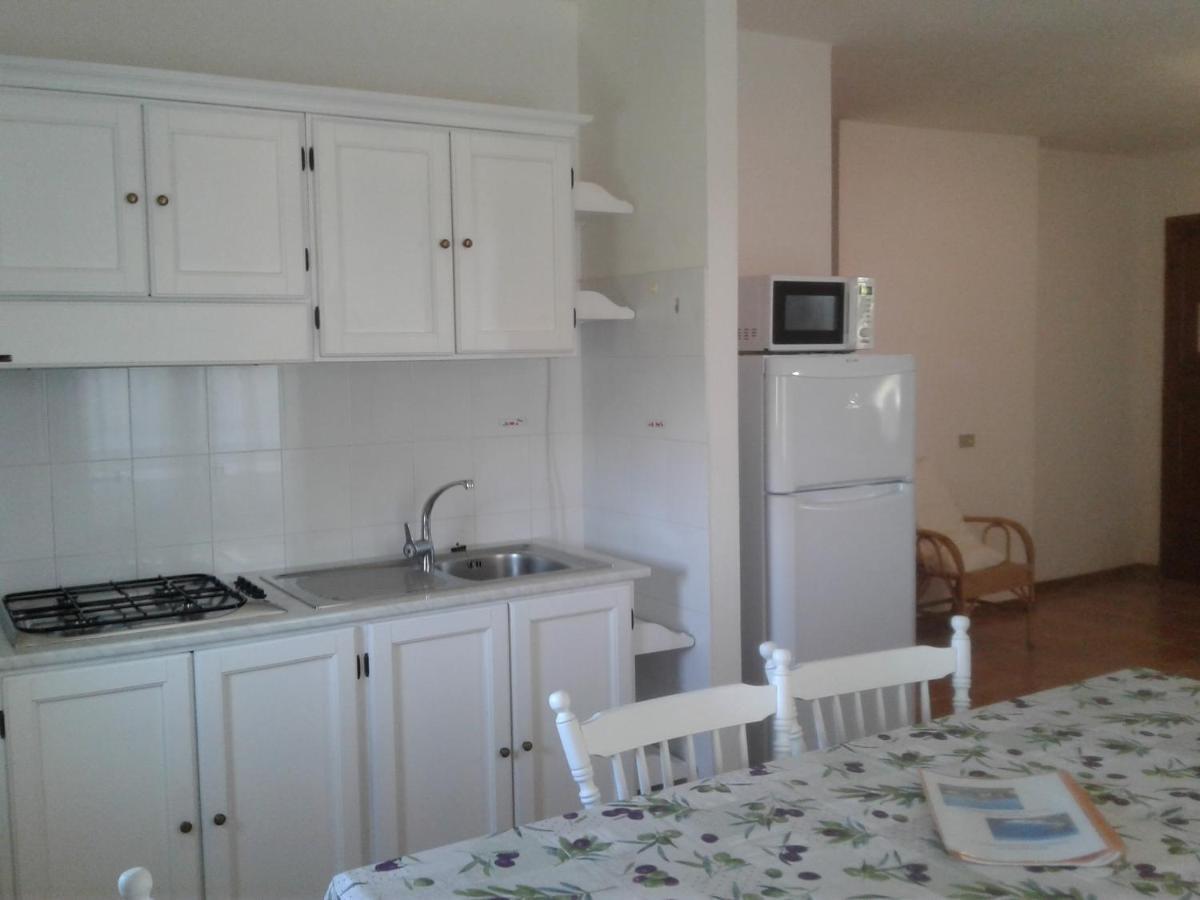 גולפו אראנצ'י Residence Spiaggia Bianca מראה חיצוני תמונה