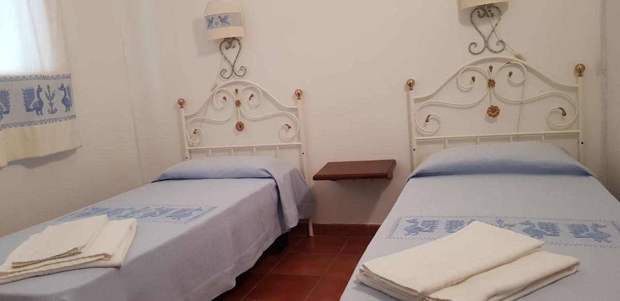 גולפו אראנצ'י Residence Spiaggia Bianca מראה חיצוני תמונה