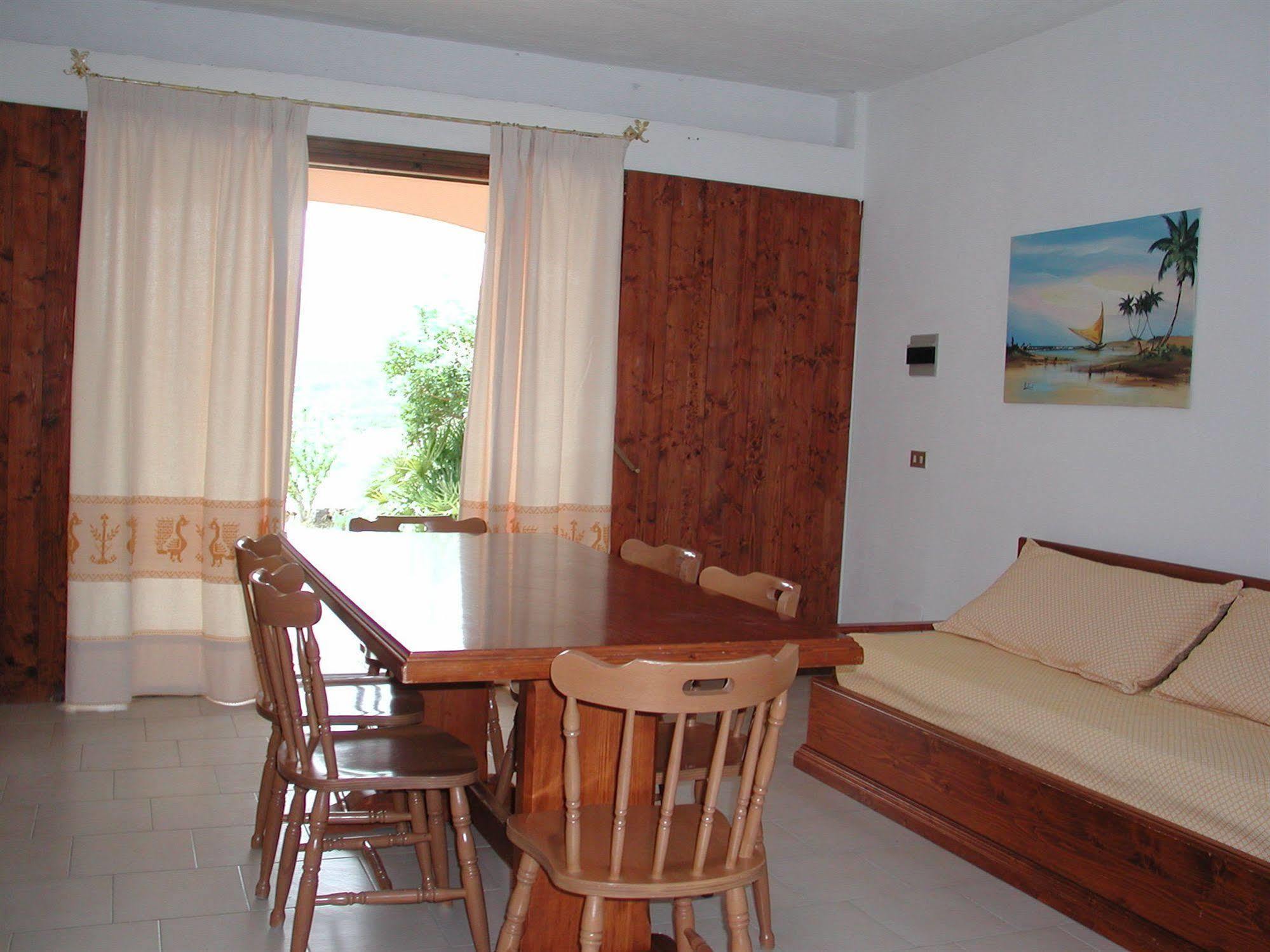 גולפו אראנצ'י Residence Spiaggia Bianca מראה חיצוני תמונה